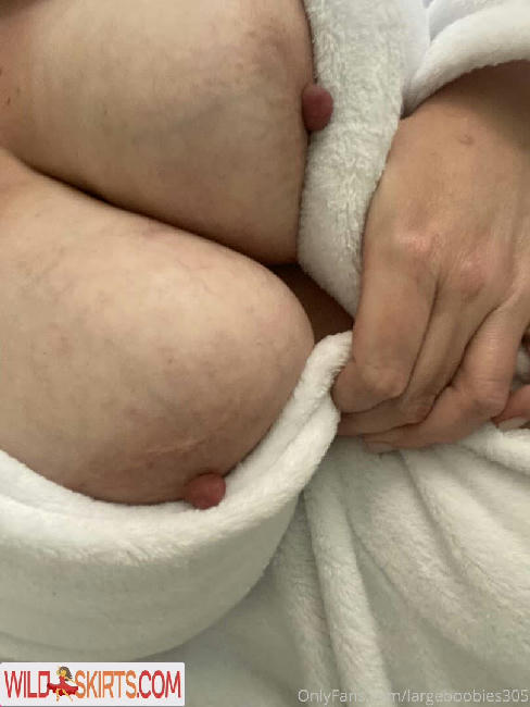 largeboobies305 nude OnlyFans leaked photo #113