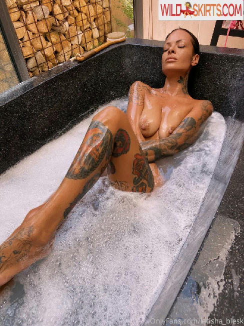 Latisha Blesk / latisha__piercing / latisha_blesk_exclusive nude OnlyFans, Instagram leaked photo #44