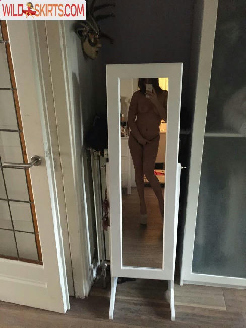 Laura Ponticorvo / lauraponticorvo nude Instagram leaked photo #23