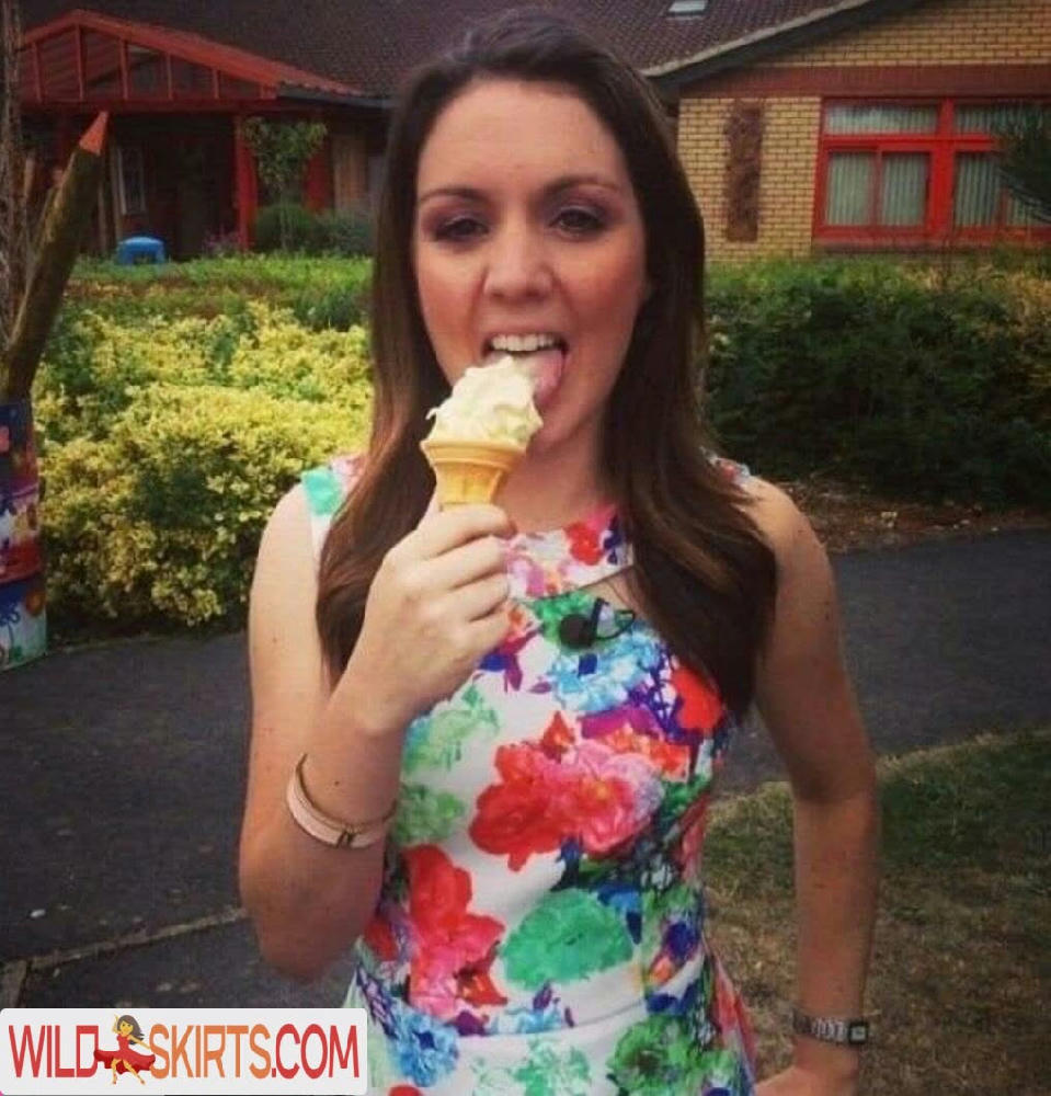 Laura Tobin / lauratobinweather nude Instagram leaked photo #4