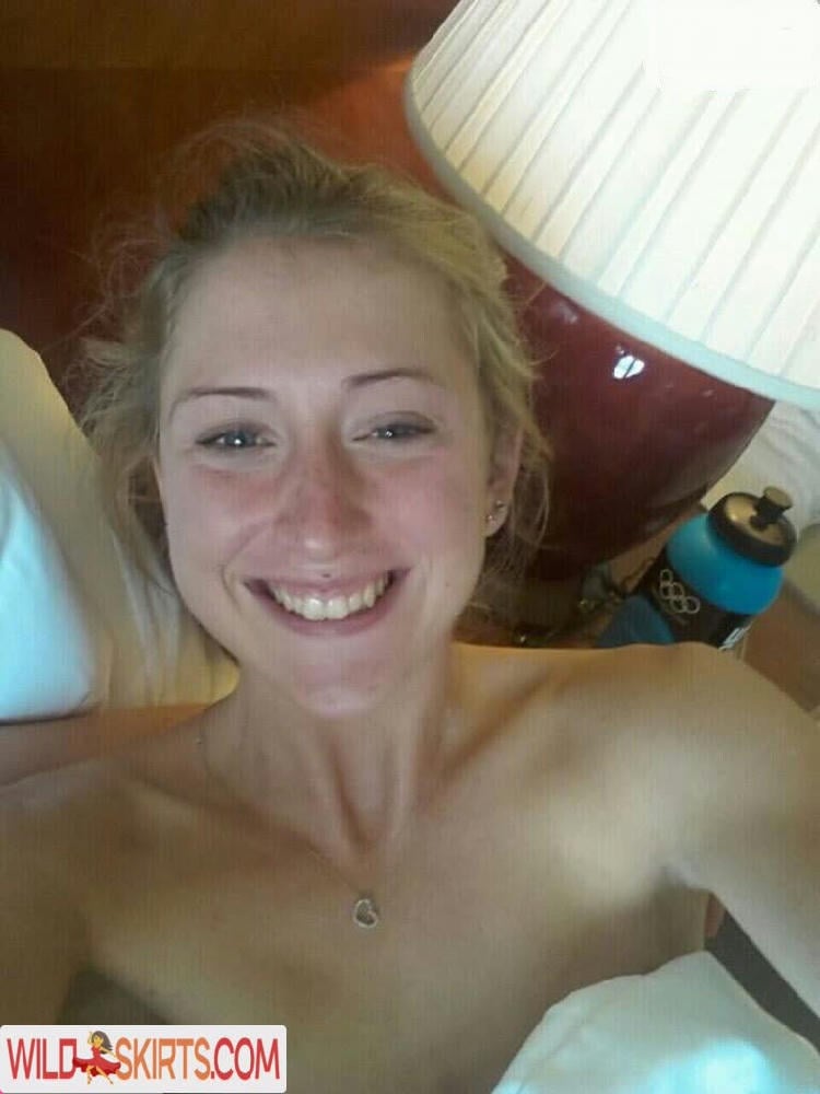 Laura Trott nude leaked photo #9