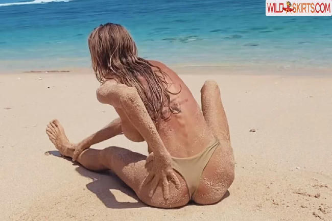 Laura Weyel / lauraweyel nude Instagram leaked photo #58