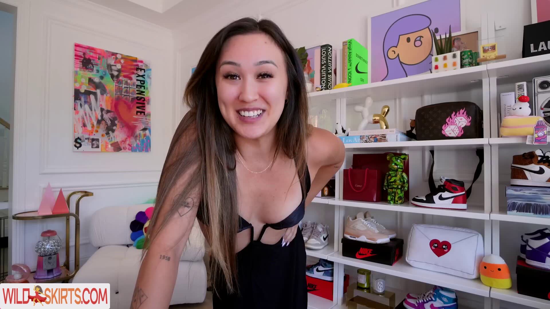 LaurDIY nude leaked photo #24