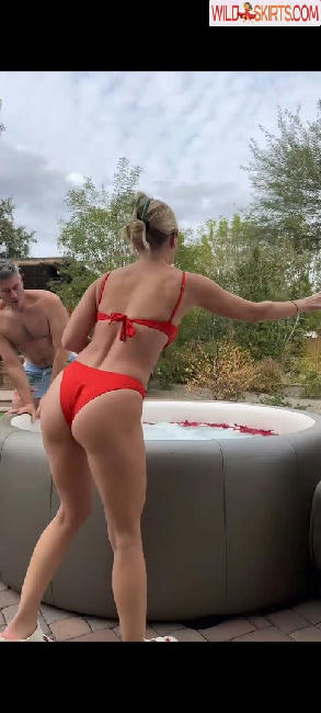 Lauren Burnham / Luyendyk / laurenluyendyk nude Instagram leaked photo #5