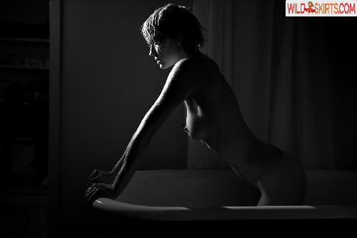 Lauren Lee Smith / leelaurensmith nude Instagram leaked photo #11