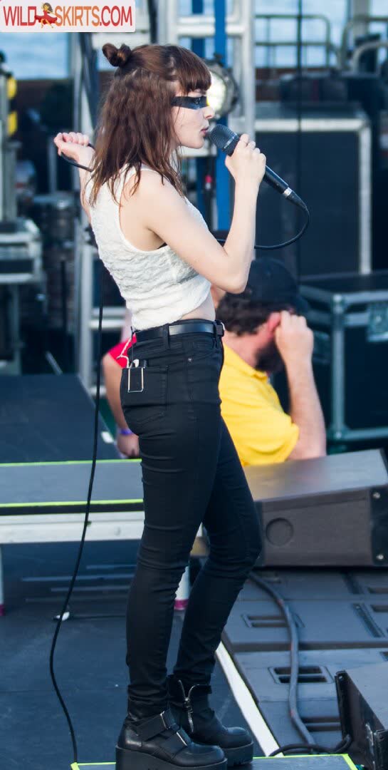 Lauren Mayberry nude leaked photo #269