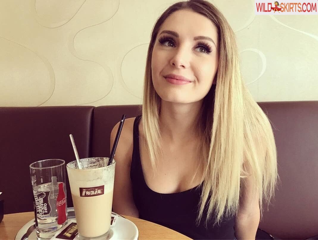 Lauren Southern nude leaked photo #3