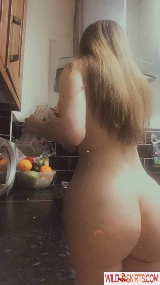 leastayspeachy nude OnlyFans, Instagram leaked photo #5