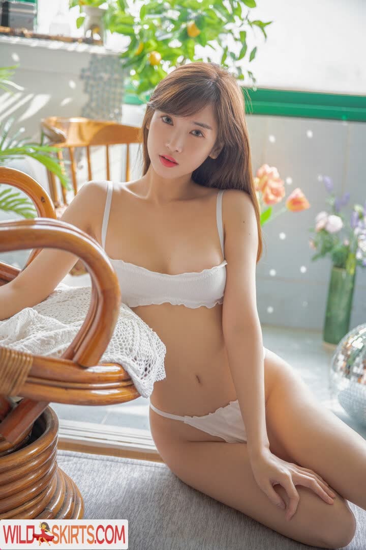 Lee Hae In nude leaked photo #16