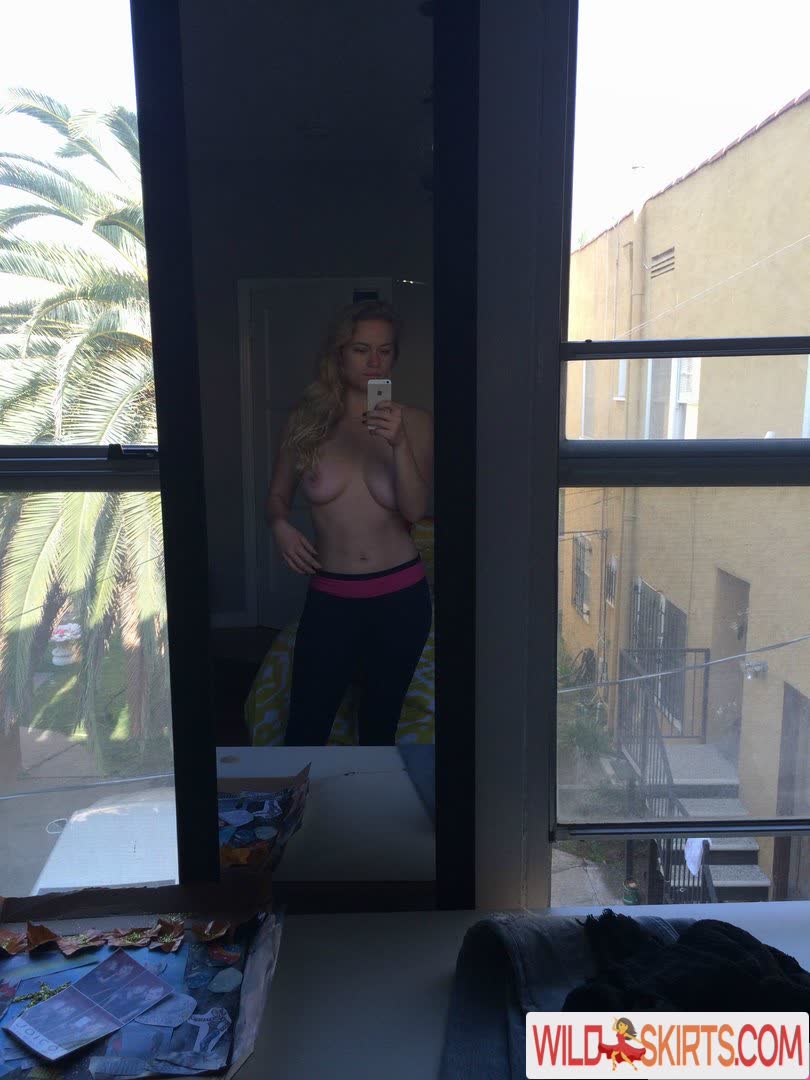 Leven Rambin nude leaked photo #16