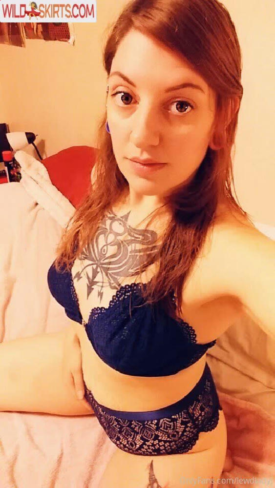 Lewdladyj / Morty25968678 / geeklady_j / l3wdgirl / lewdladyj nude OnlyFans, Instagram leaked photo #32