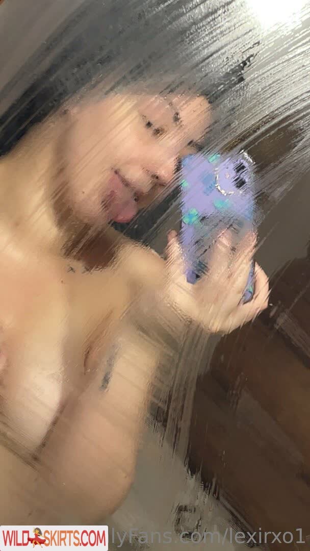 Lexirxo1 nude leaked photo #37