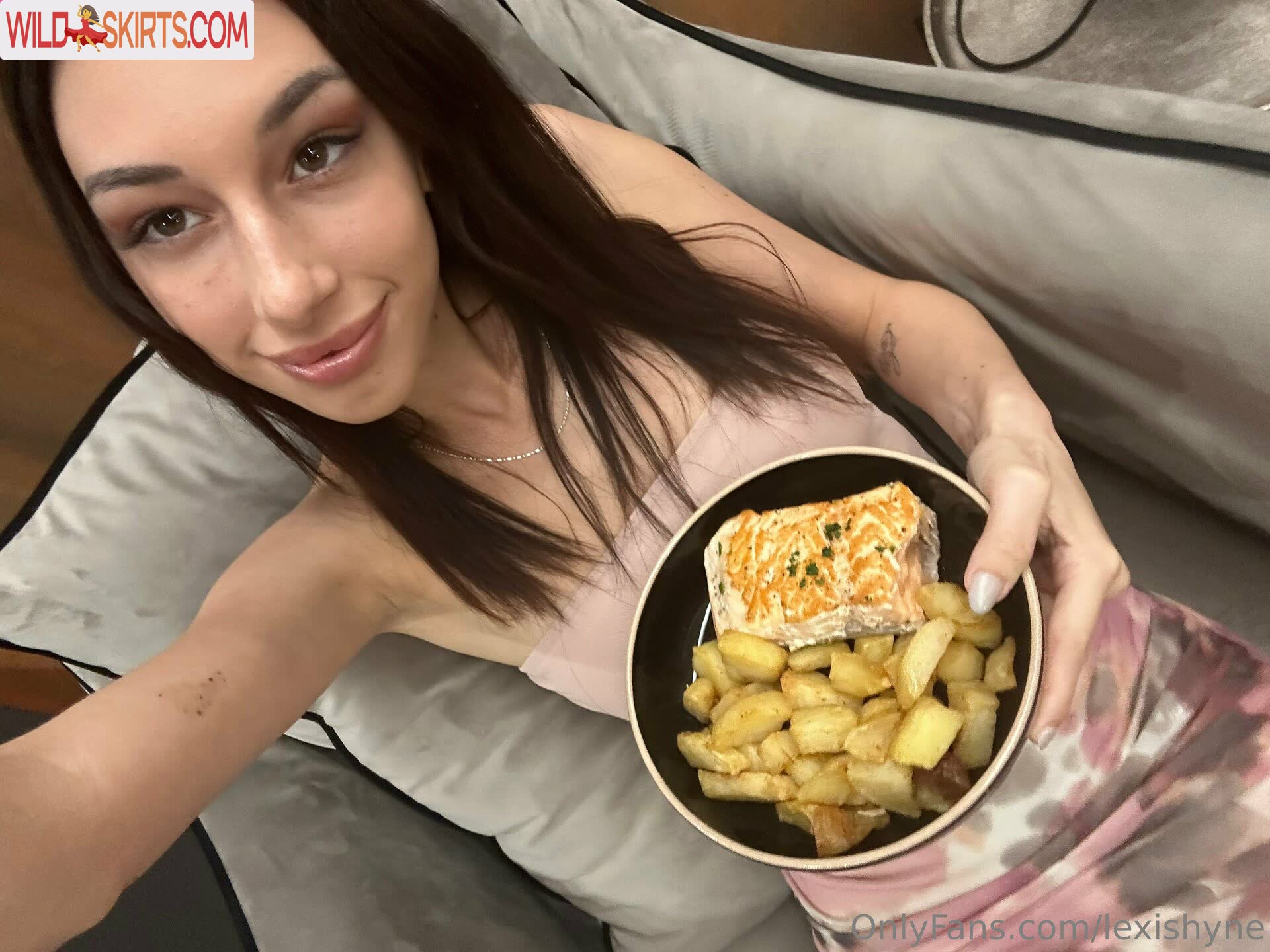 lexishyne / lexishine / lexishyne / shania_vegaxx nude OnlyFans, Instagram leaked photo #7