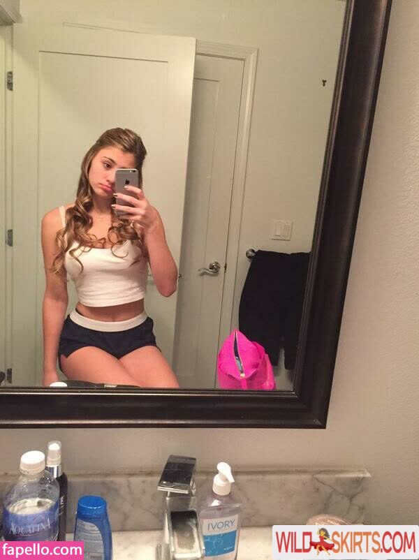 Lia Marie Johnson nude leaked photo #120