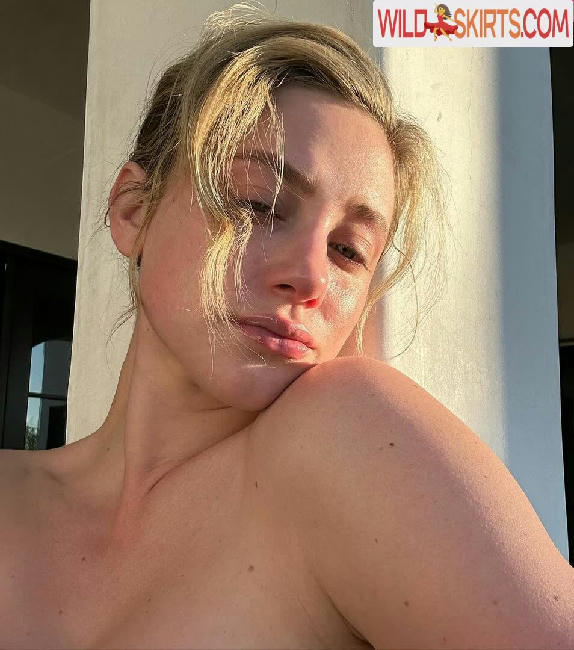 Lili Reinhart / Unpublished Photos / lilireinhart nude Instagram leaked photo #101