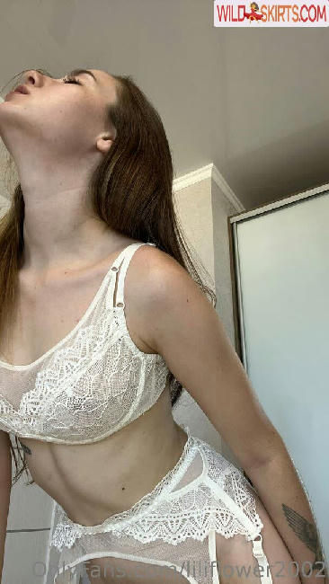 liliflower2002 / liliflower2002 / lillyflower2003_ nude OnlyFans, Instagram leaked photo #21