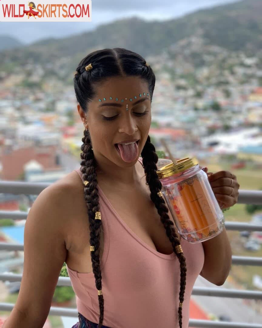 Lilly Singh / lilly nude Instagram leaked photo #15