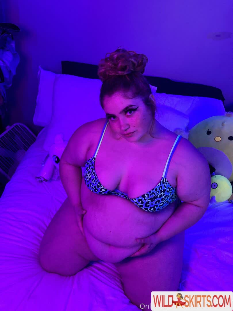 Lilmamakay12 nude leaked photo #37