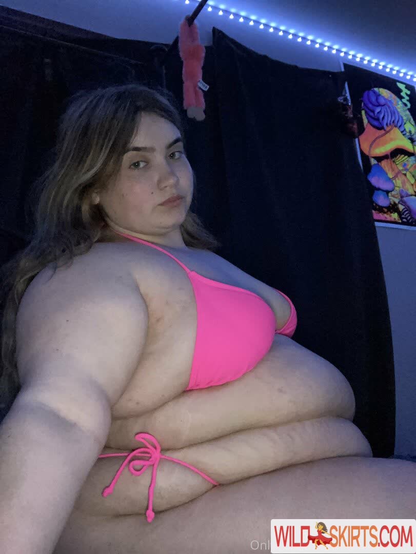 Lilmamakay12 nude leaked photo #62