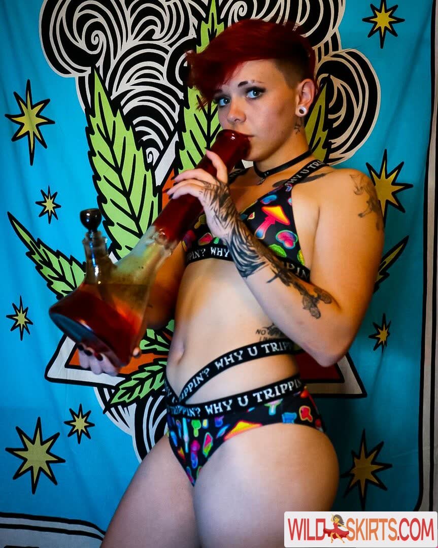 Lilpushpop nude leaked photo #8