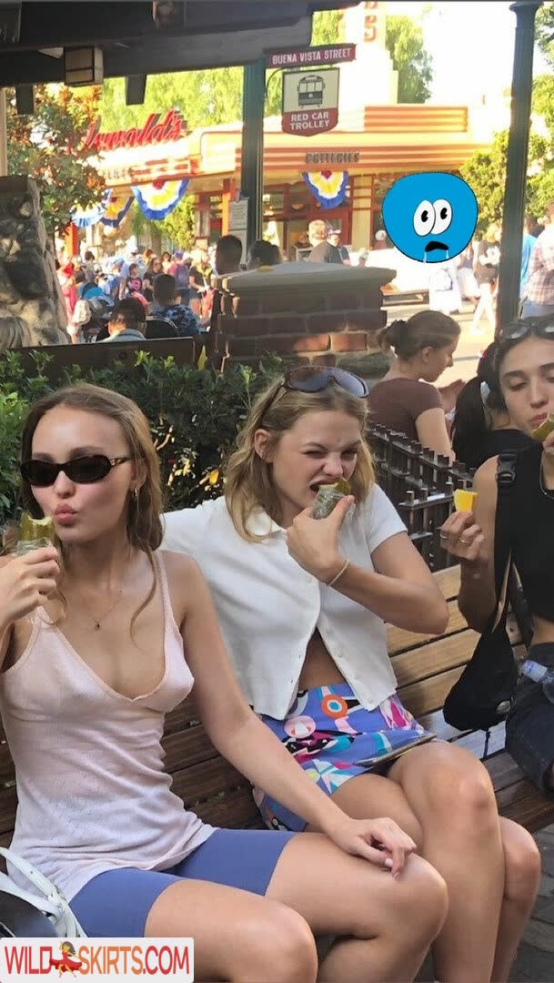 Lily-Rose Depp nude leaked photo #285