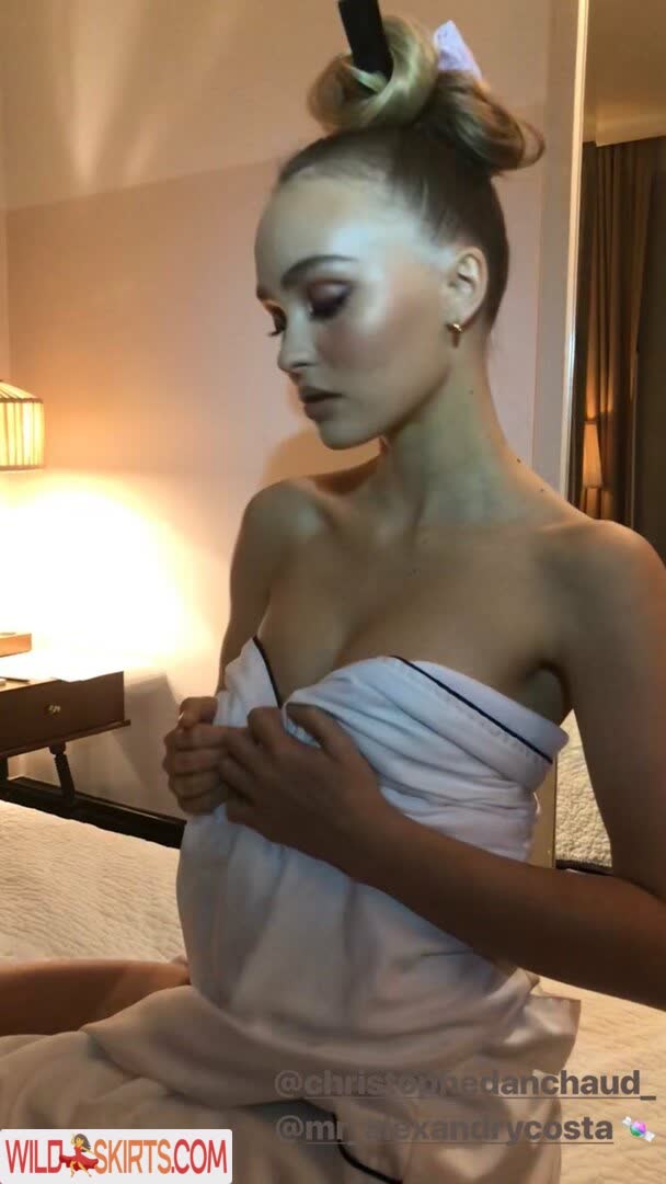 Lily-Rose Depp nude leaked photo #470