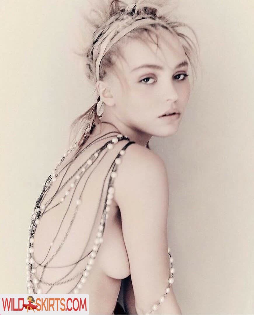 Lily-Rose Depp nude leaked photo #221