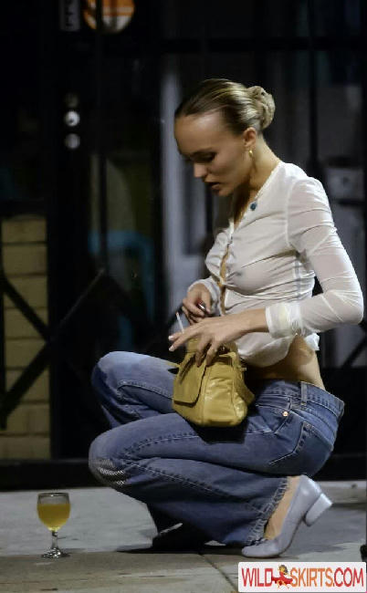 Lily-Rose Depp / lilyannerose / lilyrose_depp / lilyrosemeldepp nude OnlyFans, Instagram leaked photo #428