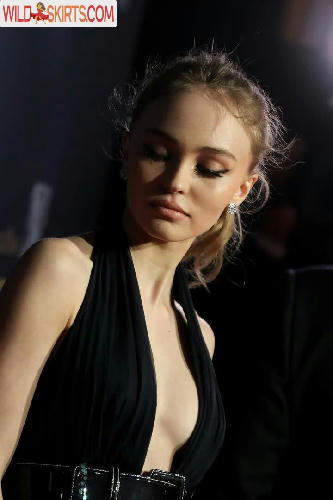 Lily-Rose Depp / lilyannerose / lilyrose_depp / lilyrosemeldepp nude OnlyFans, Instagram leaked photo #284