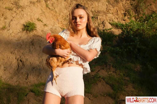 Lily-Rose Depp / lilyannerose / lilyrose_depp / lilyrosemeldepp nude OnlyFans, Instagram leaked photo #339