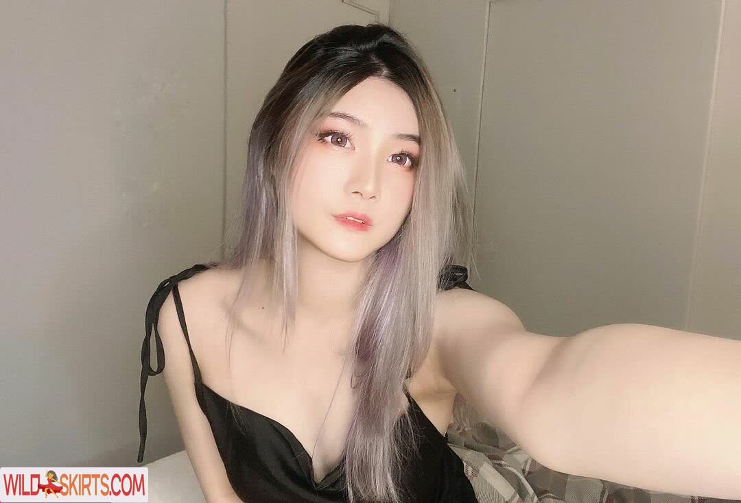 Lily275 nude leaked photo #17