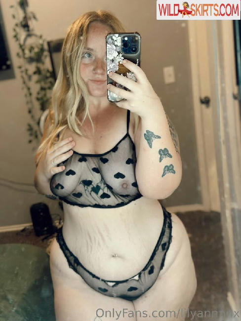 Lilyannnnx nude leaked photo #2