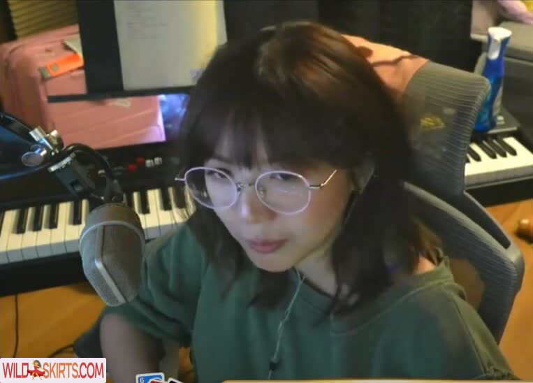 LilyPichu nude leaked photo #248