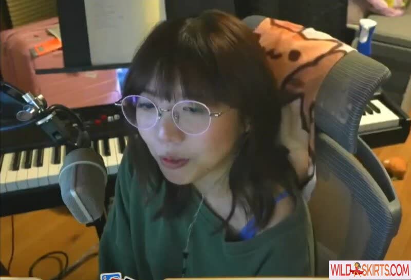 LilyPichu nude leaked photo #249