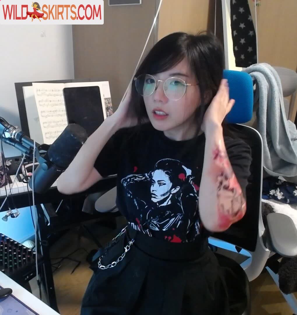 LilyPichu nude leaked photo #11