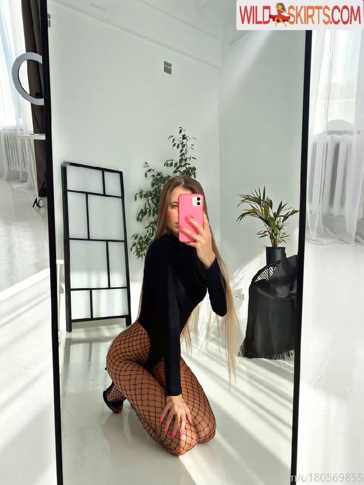 linadiaa / linadiaa / u180569855 nude OnlyFans, Instagram leaked photo #60