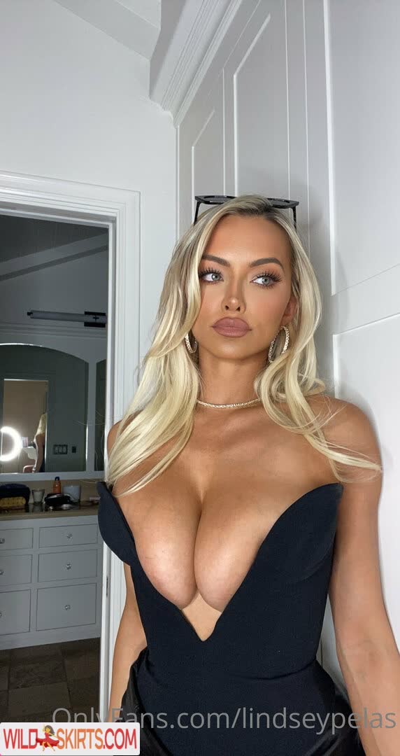 Lindsey Pelas nude leaked photo #1335