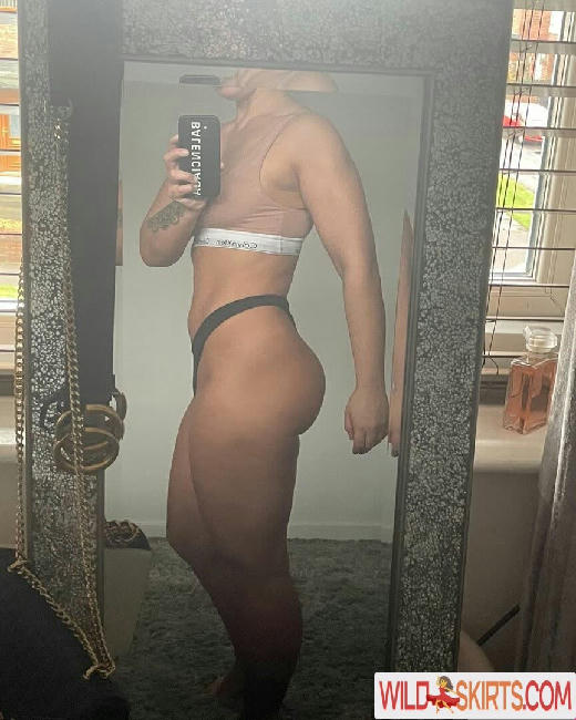Lisa Cockburn nude leaked photo #6