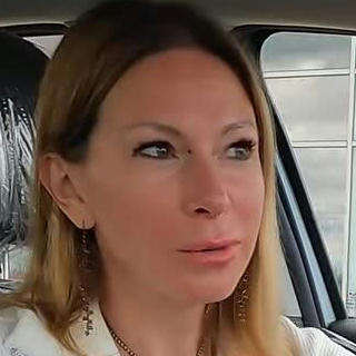 Lisa Rulit avatar