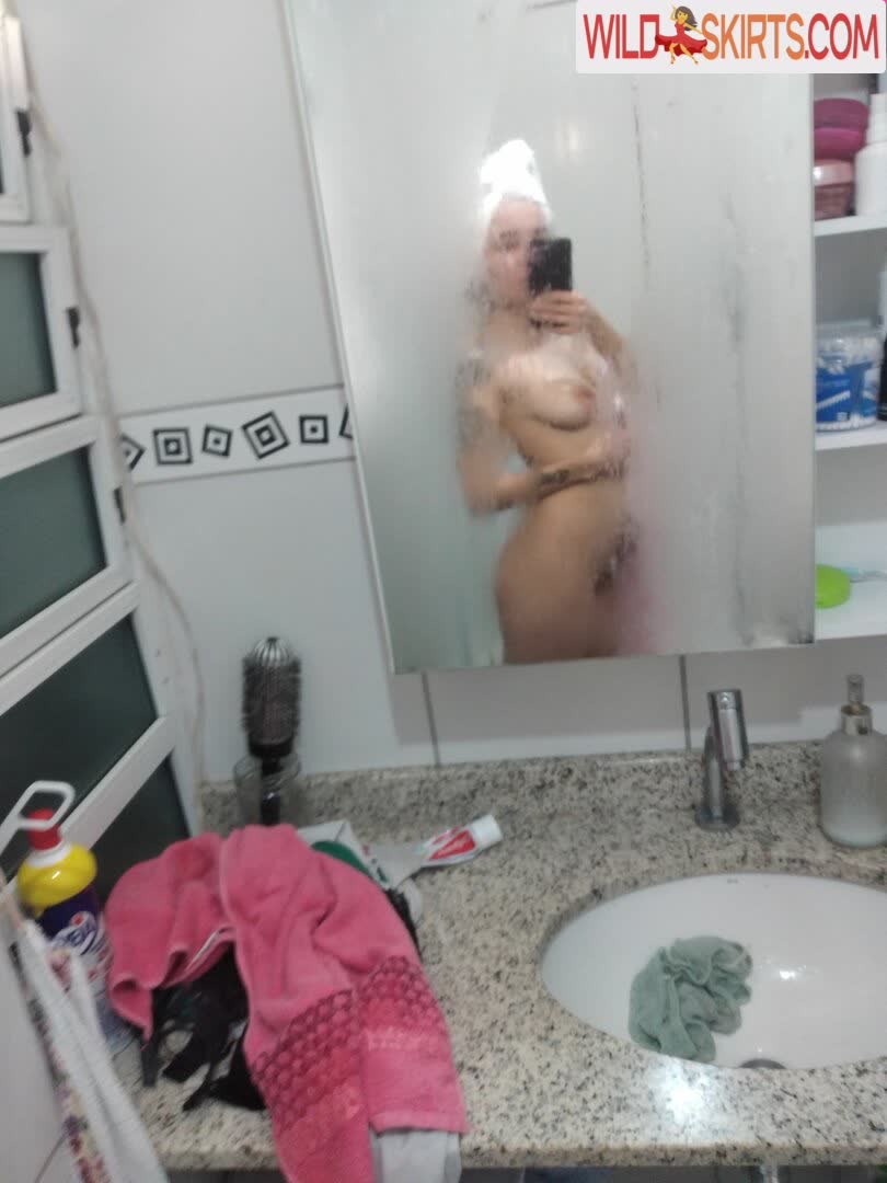 Liz Oliver nude leaked photo #5