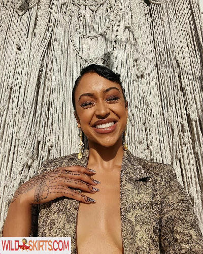 Liza Koshy / lizakoshy nude Instagram leaked photo #16