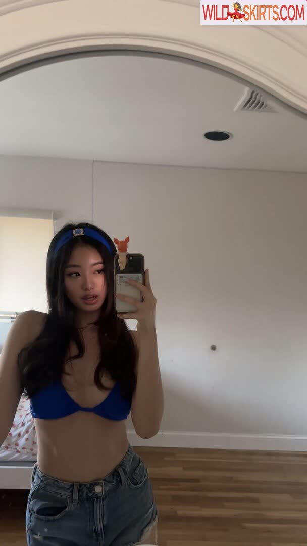 Lizzieekim nude leaked photo #2