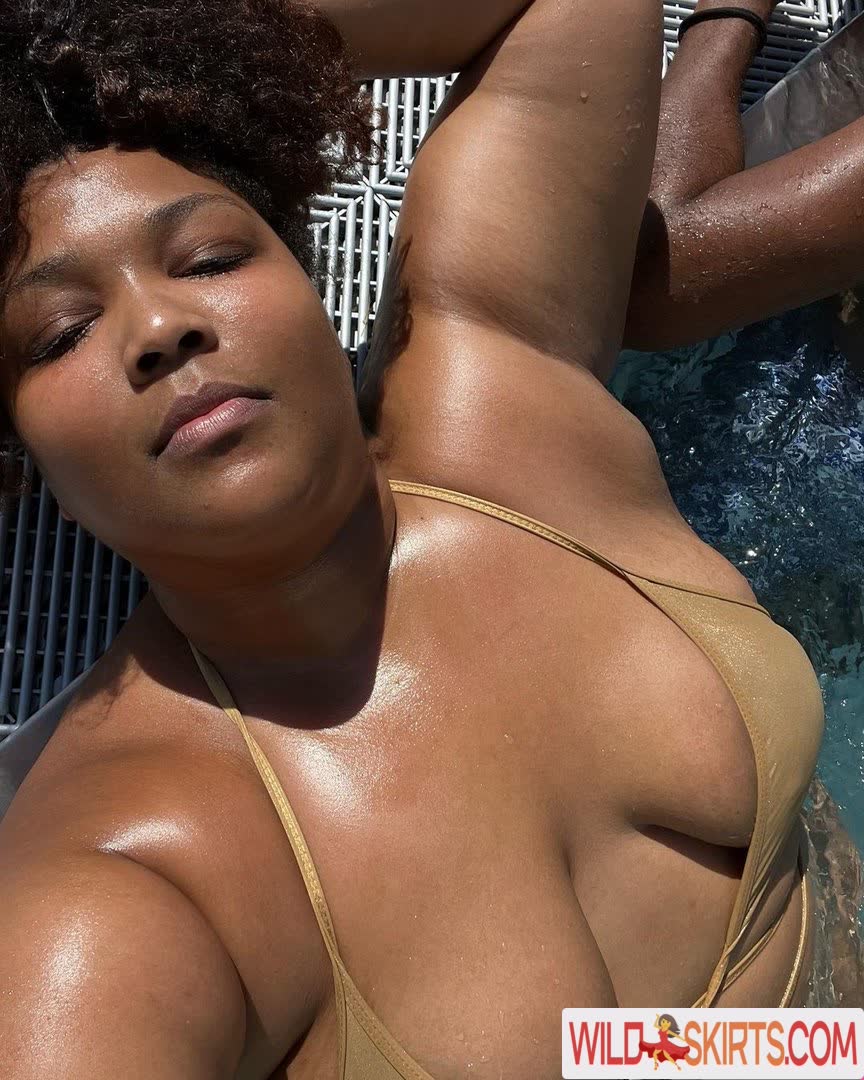 Lizzo nude leaked photo #13