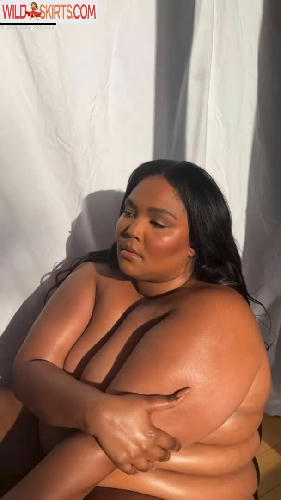 Lizzo / lizzo / lizzobeeating nude OnlyFans, Instagram leaked photo #21