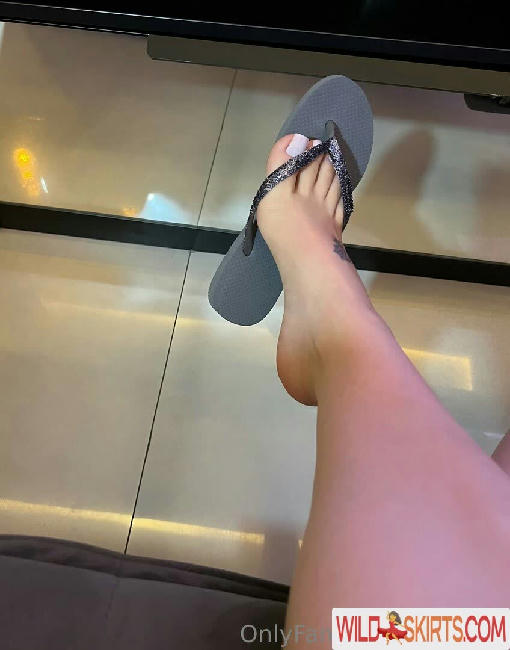 Loira Feet / loirafeet / loirafeet__ nude OnlyFans, Instagram leaked photo #19