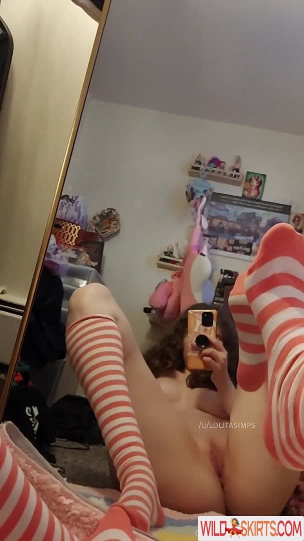 Lolitasimps nude leaked photo #5