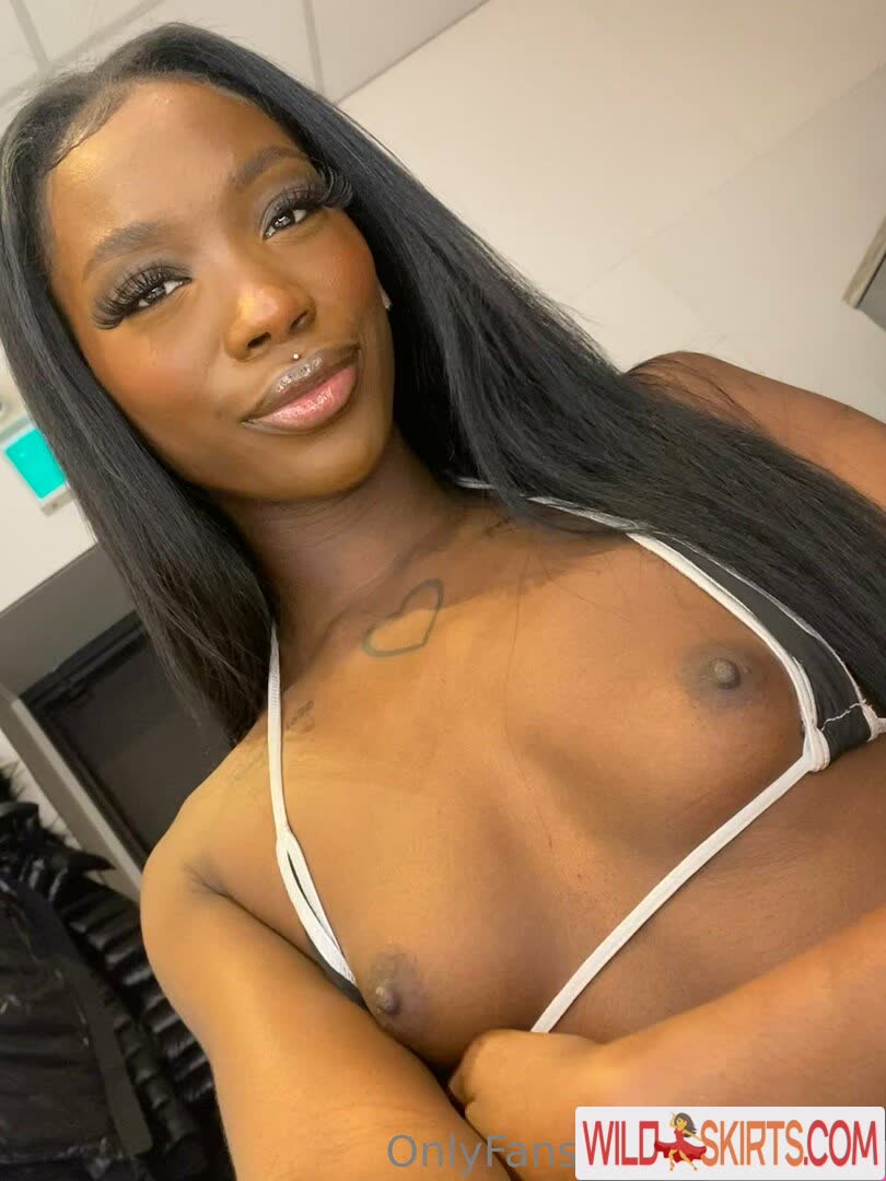 LomlZara / Zara / lomlzara / officialzara_shandy nude OnlyFans, Instagram leaked photo #9