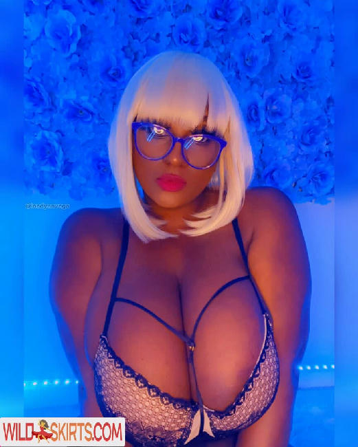 Londynn Vega / londynnvega / prettymakeupgeek nude OnlyFans, Instagram leaked photo #16