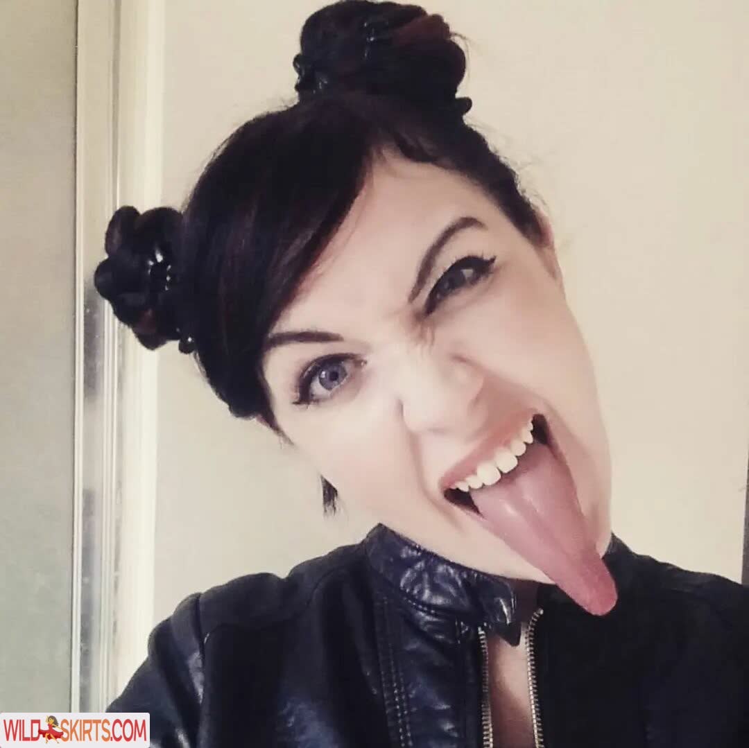 Long Tongue Fetish / _longtonguelewis / diqueentongue / longtonguelewis nude OnlyFans, Instagram leaked photo #2