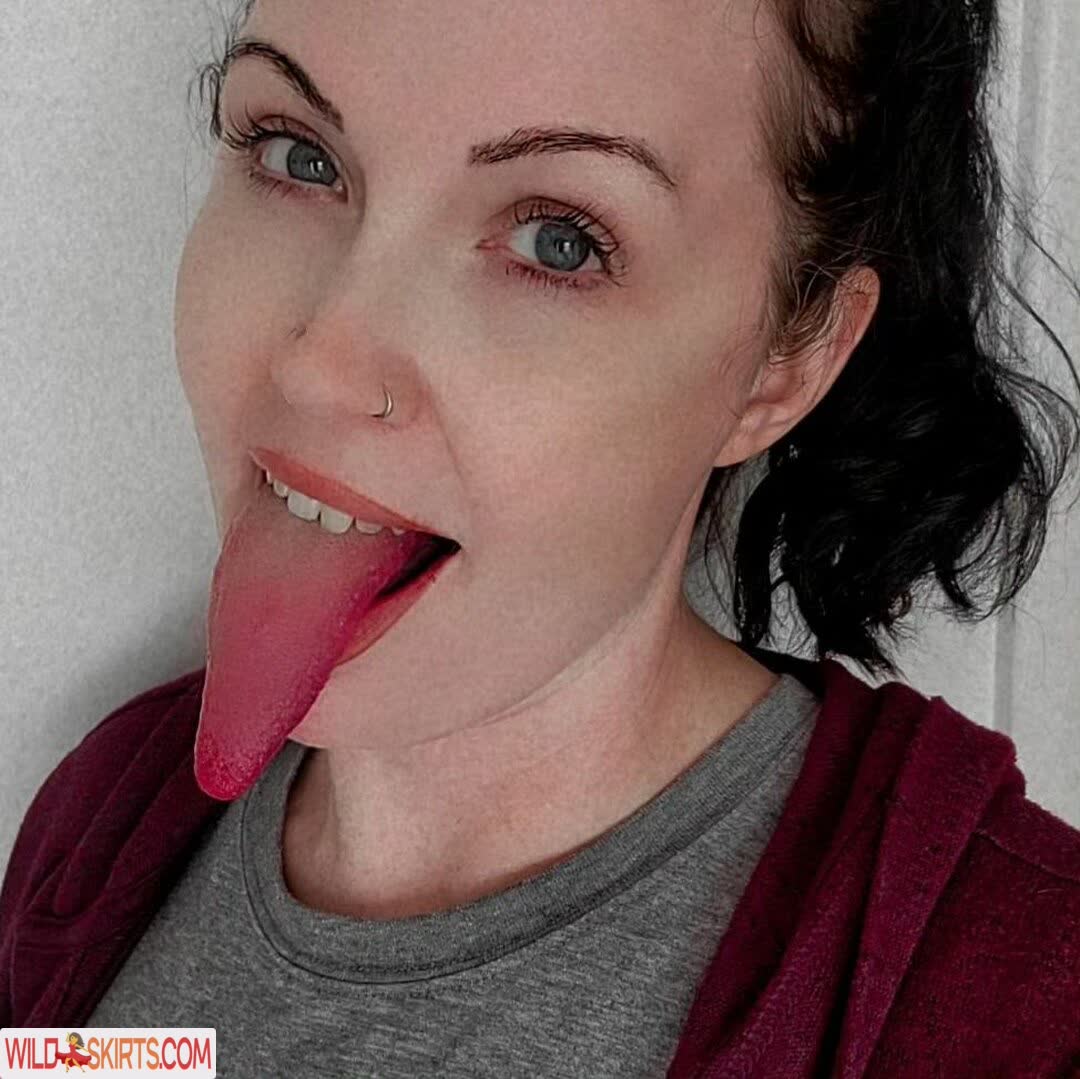 Long Tongue Fetish / _longtonguelewis / diqueentongue / longtonguelewis nude OnlyFans, Instagram leaked photo #3